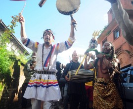 घिन्ताङकिसीबाट शुरु भयो भक्तपुरमा गाईजात्रा